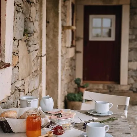 Casas De Pedra - Quinta Da Escola