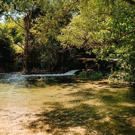 Casas De Pedra - Quinta Da Escola Κατάλυμα σε φάρμα *