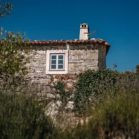 Casas De Pedra - Quinta Da Escola